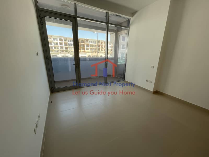 14 Two Month Free ! Energy Efficient Two Bedroom with Balcony