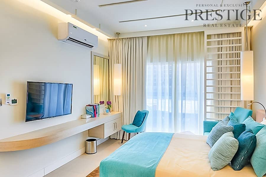 2 Resale | Sea & Marina View | Studio