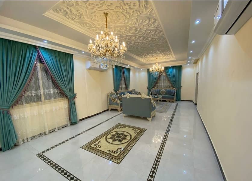 freehold luxury villa for sale in ajman 5 Bedroome holl majlisa big siz only 20 min to Dubai. .