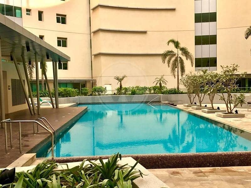 29 Spacious apartment with beach access |Must view