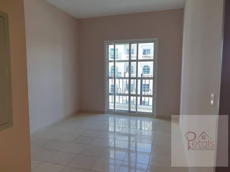 REDUCED PRICE IN 12 CHEQUES QASR SABAH 1B/ROOM WITH BALCONY\ REDUCED PRICE IN 12 CHEQUES QASR SABAH 1B/ROOM WITH BALCONY\