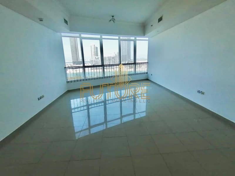 Corner 1 Bedroom Flat with Full Sea View | Free Parking
