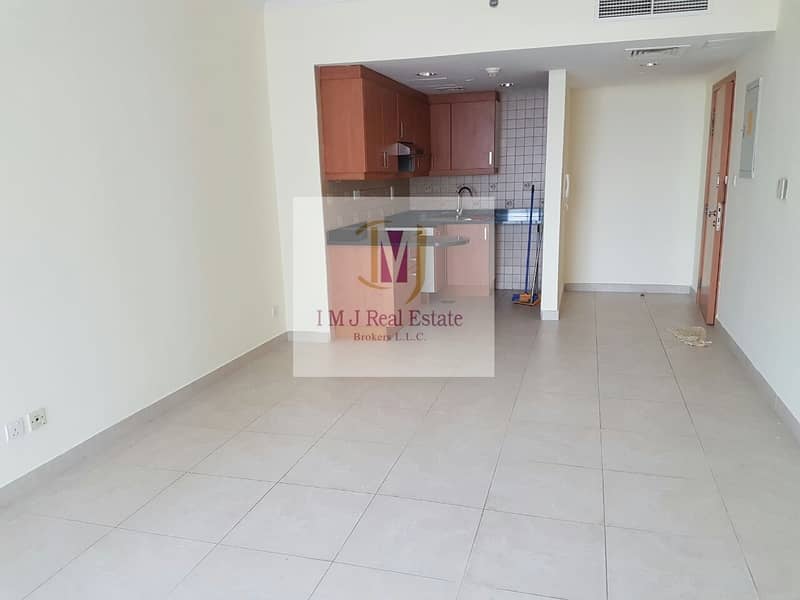 Studio | Spacious | Global Lake View Studio | Spacious | Global Lake View