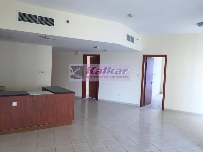 6 Crescent Tower - Corner Large Two Bedroom with open plan kitchen with open view and in Higher floor @ AED. 39K
