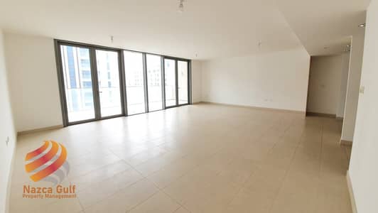 Beautifully Appointed 3 BR Duplex with Road View Beautifully Appointed 3 BR Duplex with Road View
