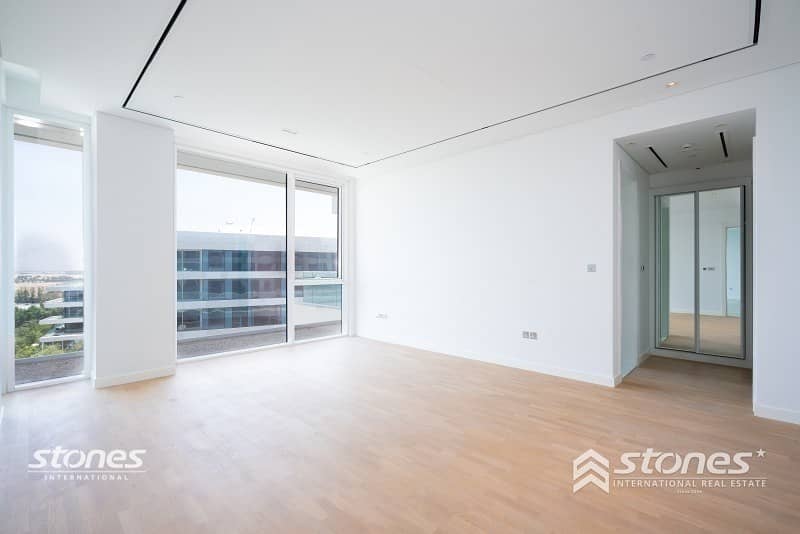 28 Spacious Luxury One Bedroom with Serene View