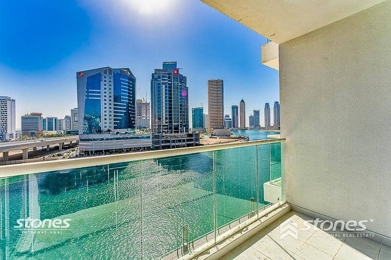 38 Lavish furnished two bedrooms with canal view