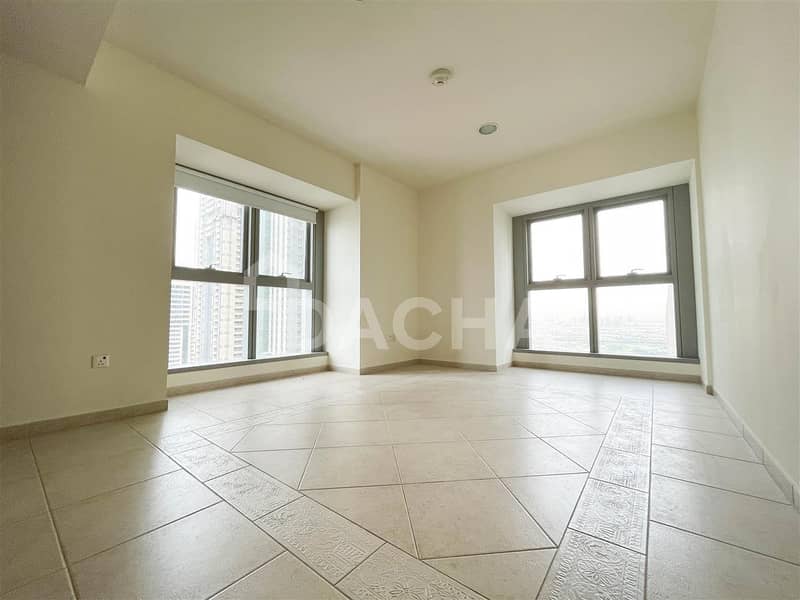 5 High-Floor / Spacious Layout / Available Now
