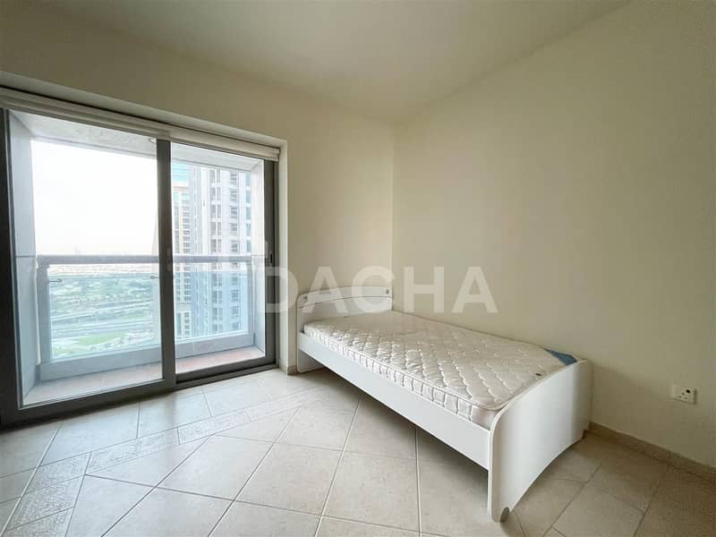 8 High-Floor / Spacious Layout / Available Now