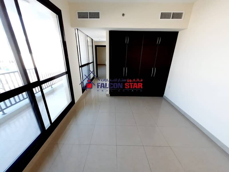 5 STRAIGHT LAYOUT | CORNER UNIT | SPACIOUS 2 BED WITH DOUBLE BALCONY
