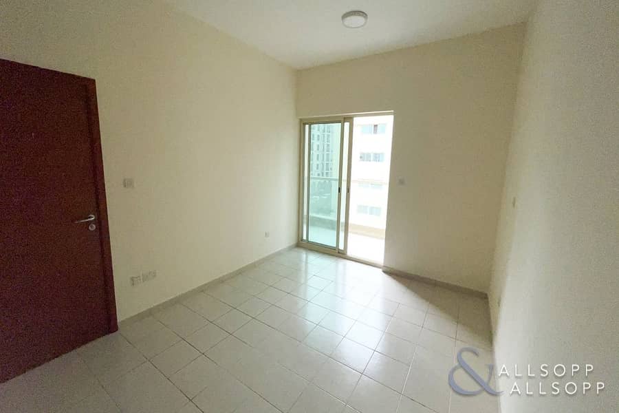 6 One Bedroom | Chiller Free | The Greens