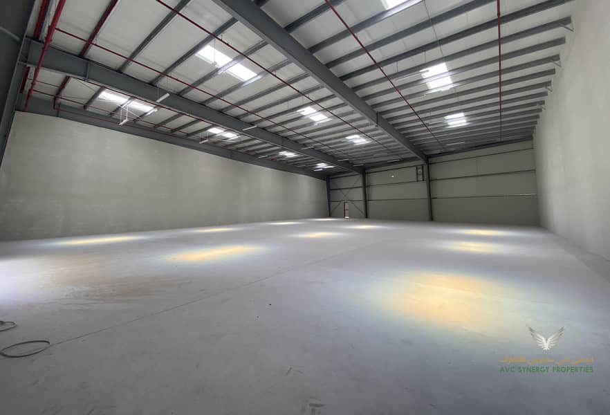 5 AED 26/Sq Ft | 12726 Sq. ft Warehouse for Rent