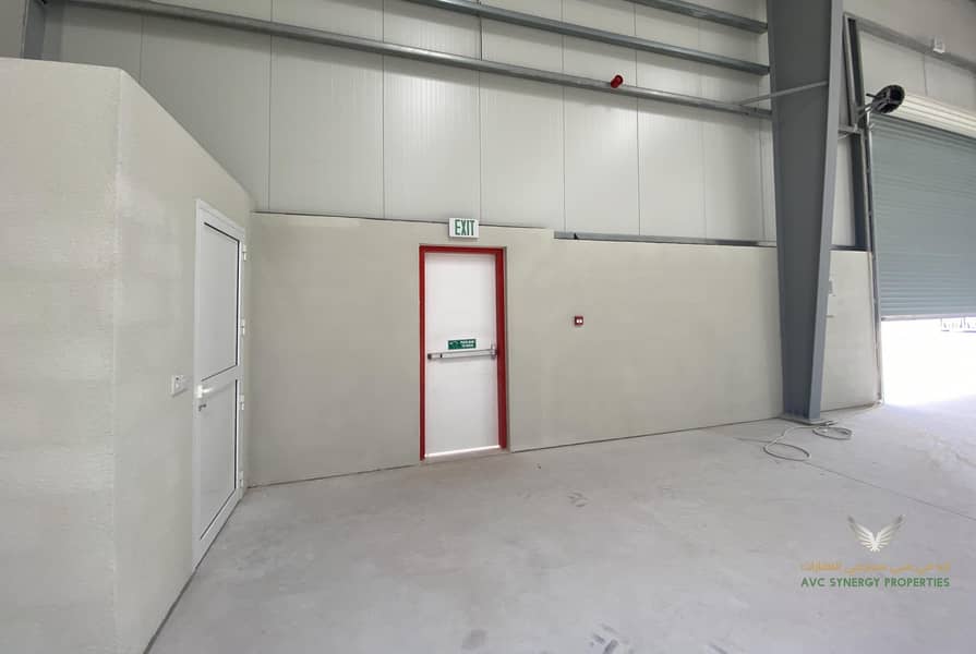 9 AED 26/Sq Ft | 12726 Sq. ft Warehouse for Rent