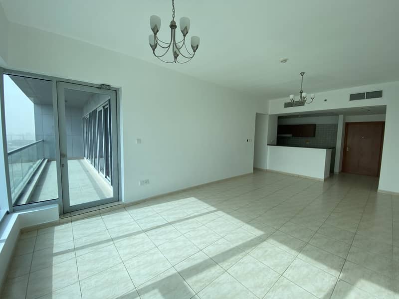 Квартира в Комплекс Дубай Резиденс，Скайкортс Тауэрс, 2 cпальни, 560000 AED - 5003780