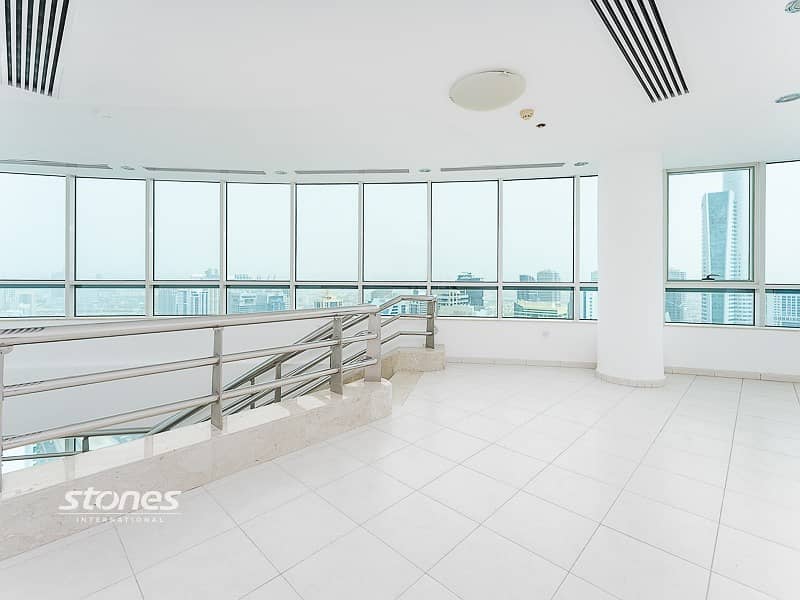 21 Duplex Penthouse | Panoramic View|Spacious Layout