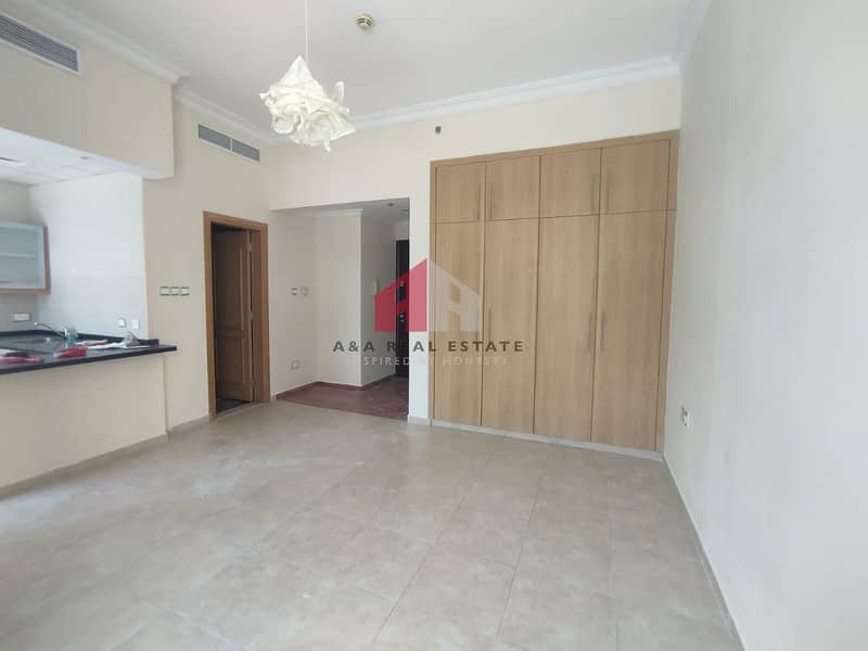 One month free!! Studio for Rent in Zumurud tower