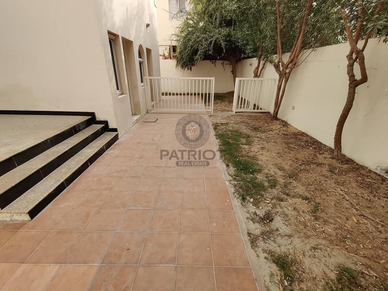 36 Elegant 4 BR Villa | Good Location| Jumeirah 2