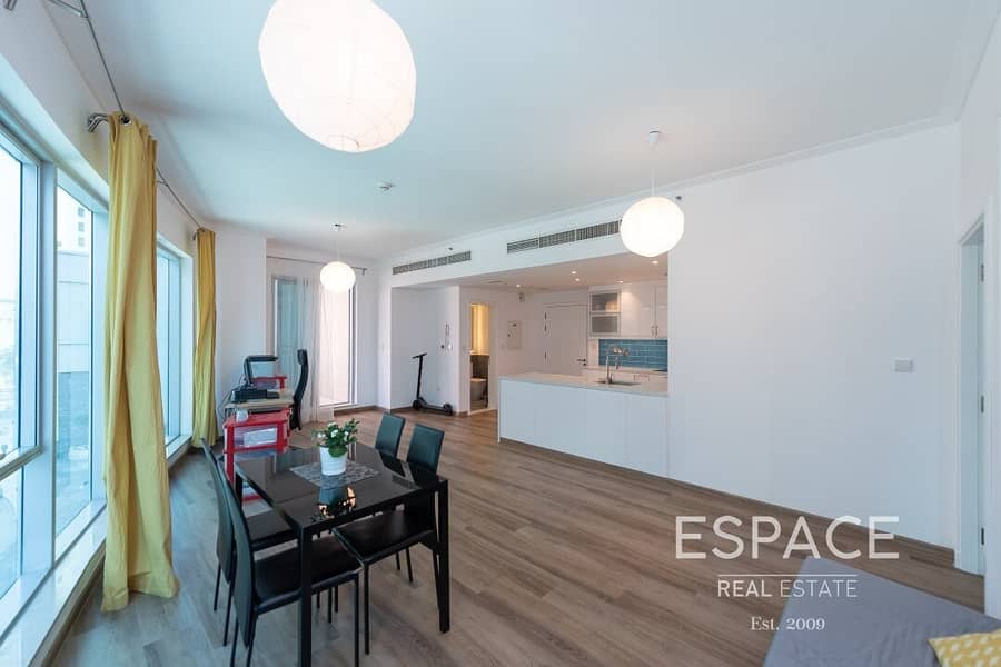Fully Upgraded Stunning 1 Bed Low Floor