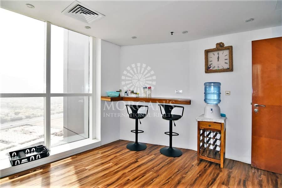 9 High Floor Upgraded Fully Furnished 2 BR