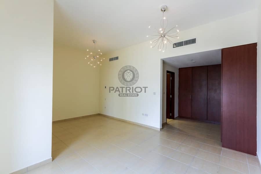 5 MARINA VIEW | 2 BHK | UGRADED | READY TO MOVE IN | UNFURNISHED