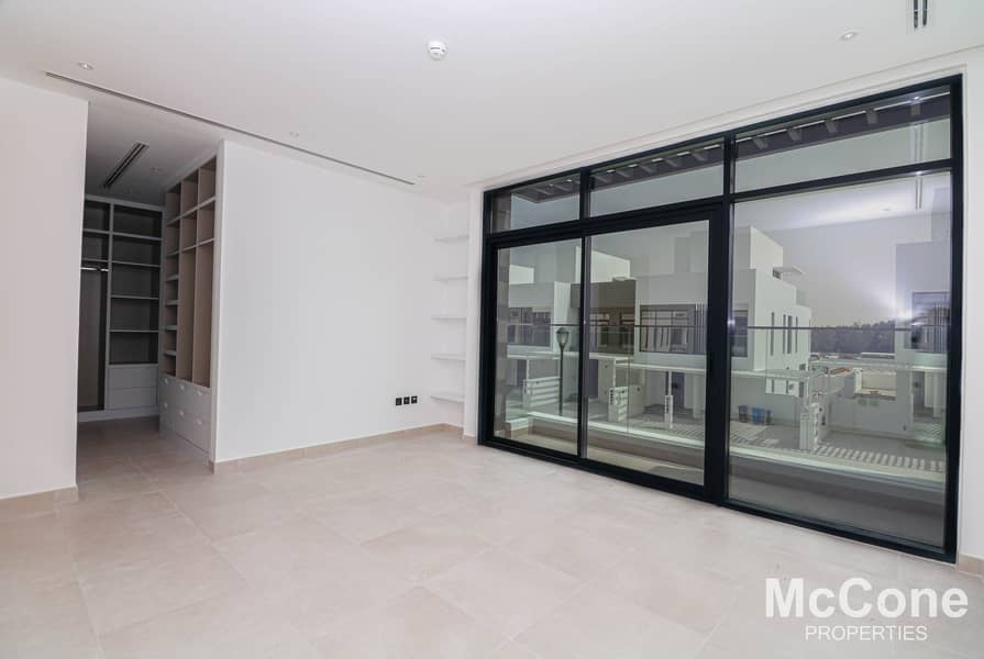 16 Genuine Resale | Modified Unit | Luxury Living