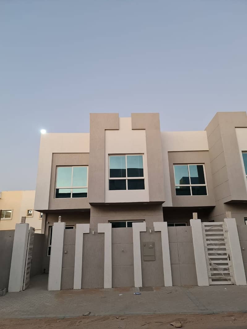 BRAND NEW VILLA FOR rent  IN AJMAN AL yasmeen  4 BEDROOM MAJLIS HALL KITCHEN WITH CAR PARKING VERY SPECIAL LOCATION