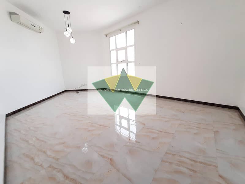 6 3bhk apt  3bat with 2 living hall  grund floor  in baniyas