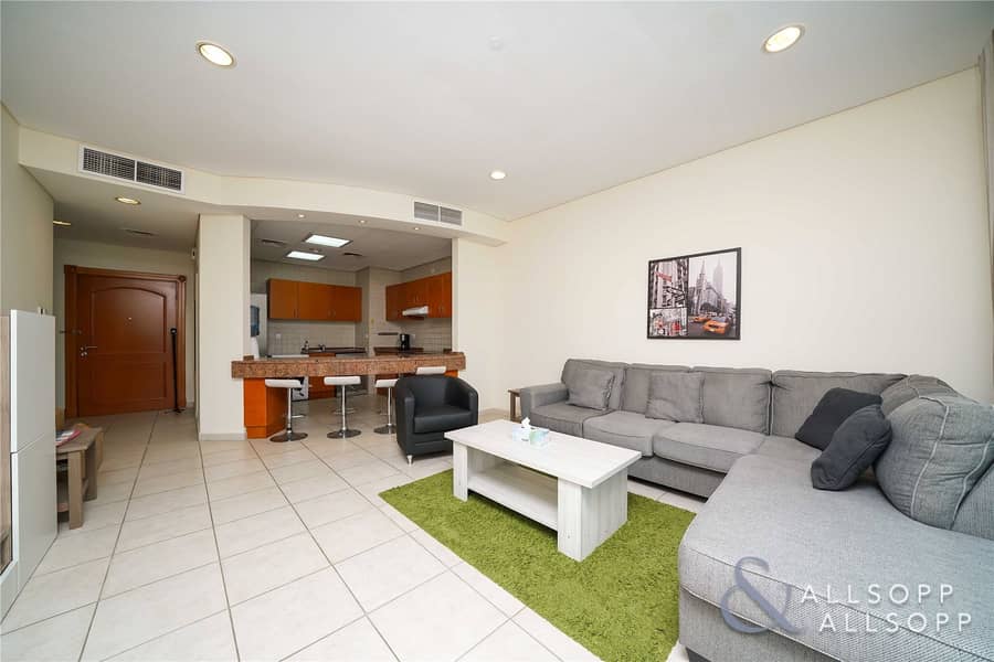 5 Furnished | 1 Bed | Immaculate Condition