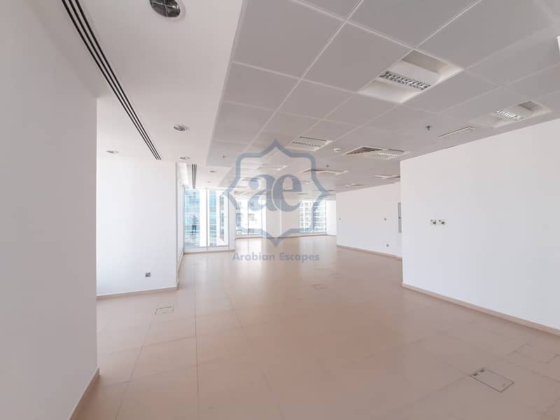 14 Stunning Office l DEWA and Chiller included l Sea View
