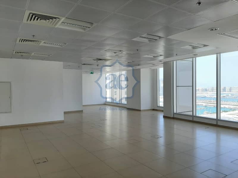 Stunning Office l DEWA and Chiller included l Sea View