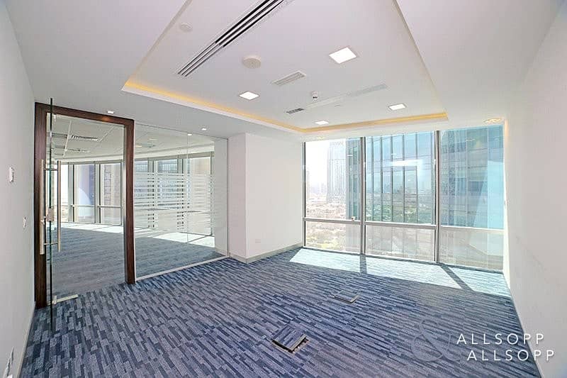 7 Fully Fitted Office | Close To Metro | DIFC