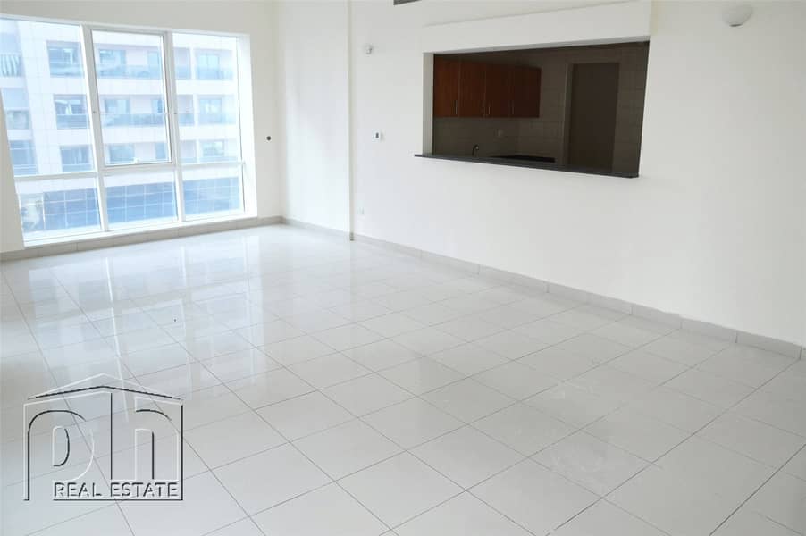 Exclusive| Spacious 2 bedroom| Vacant now