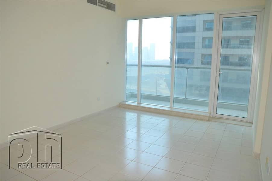 3 Exclusive| Spacious 2 bedroom| Vacant now
