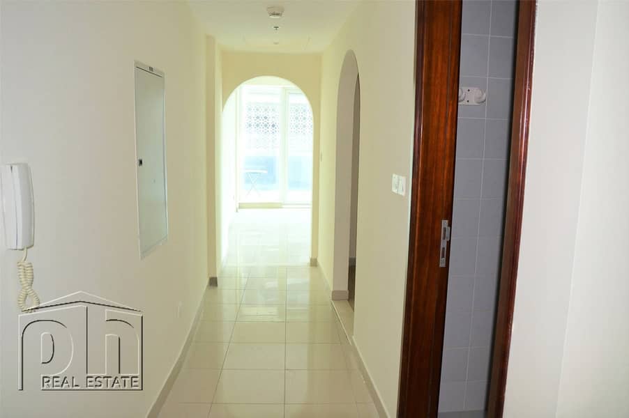 6 Exclusive| Spacious 2 bedroom| Vacant now