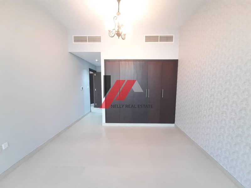 9 Brand New Huge 1 BHK With Balcony Wardrobes Master Room Free Parking Near Al Kabayel Centre only For 36k 4/6 chqs