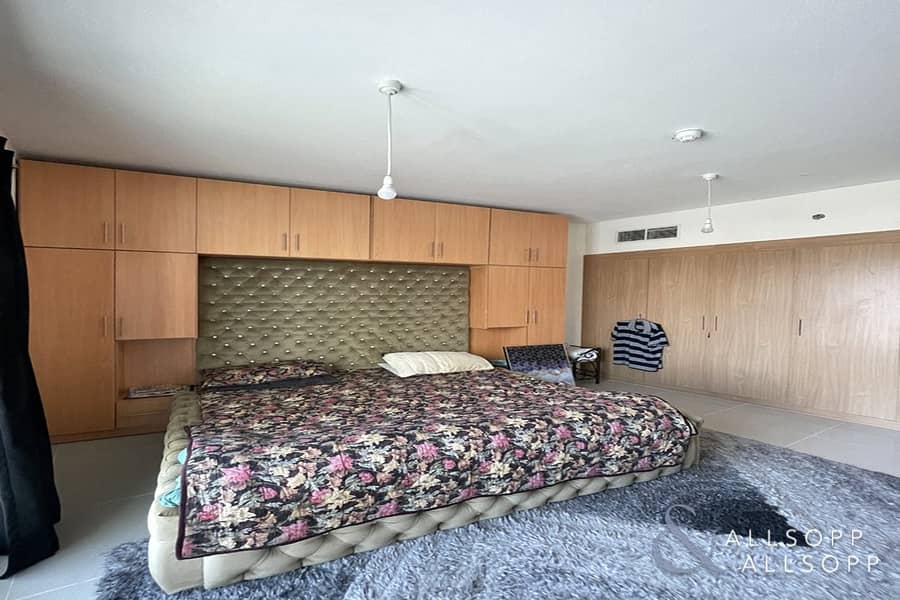 6 Spacious 1 Bed Apartment | VOT | Low Floor