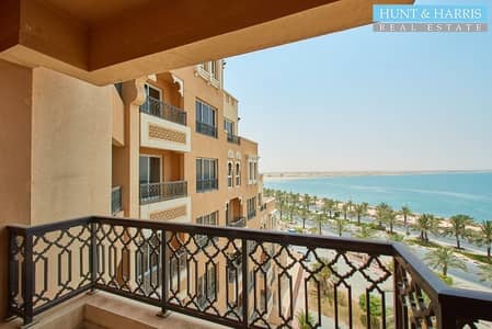 Sea Views - Beach front - Resort lifestyle Sea Views - Beach front - Resort lifestyle