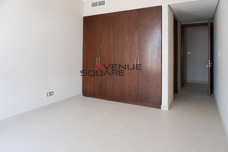 5 3 beds en-suite | Maid's room | Burj Skyline View
