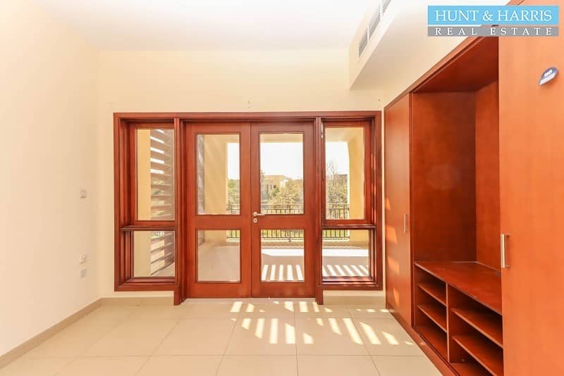 13 Prime Location - Amazing Space for a Family - Pool Views