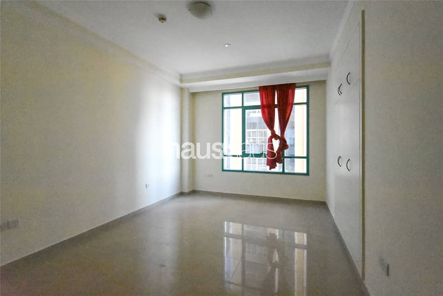 Unfurnished 1 BR | Excellent Location | Nice Views