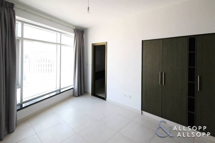 7 Vacant | Great Location | 1 Bed | Balcony