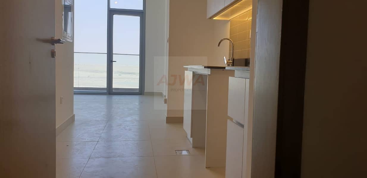 5 WITH BALCONY BRAND NEW STUDIO READY TO MOVE IN AT HIGH FLOOR