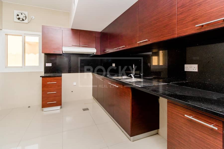 3 Single Storey | 3 Bed plus Maids | Big Private Garden | Jumeirah 2