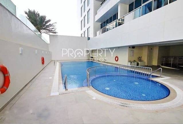 19 Pool View| Flexible cheques | 2 BR plus Storage