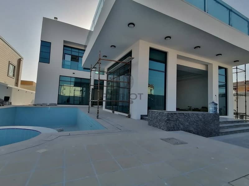 2 High End  Modern Brand New 5-BR In Barsha South