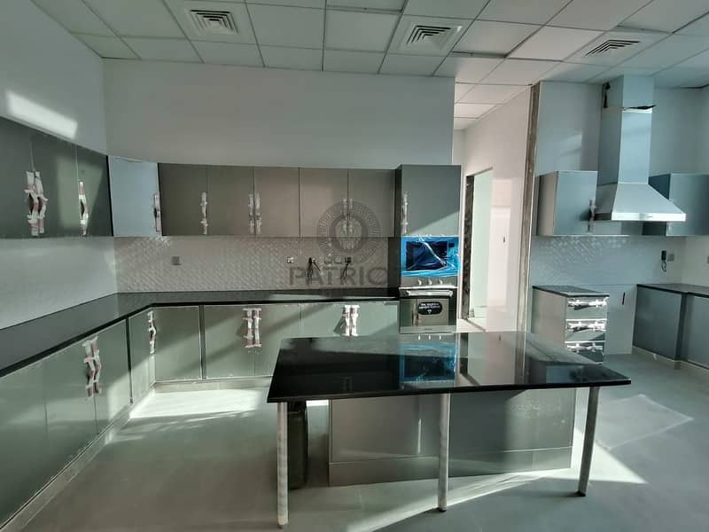5 High End  Modern Brand New 5-BR In Barsha South