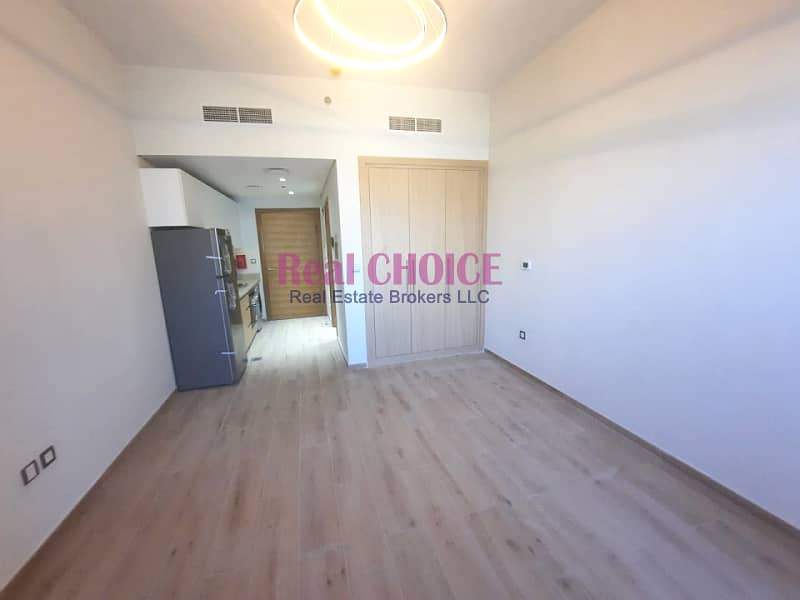 17 Chiller free| Kitchen Equipped| Brand New | Next to metro