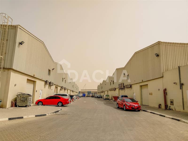 Commercial Warehouse /  Ready to move in / Vacant