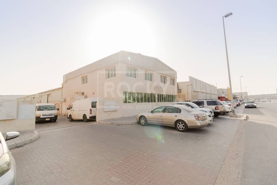 15 Front Facing | Semi-Fitted Warehouse | with Mezzanine | Al Quoz 3
