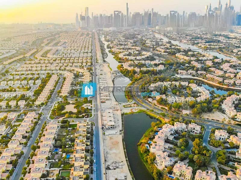 4 Prime Location | Dubai Skyline View | Plots for villa